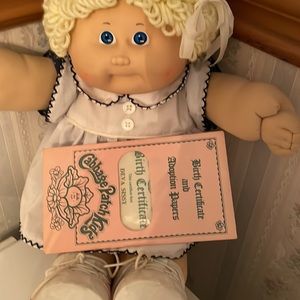 Xavier Roberts signed Cabbage patch doll
